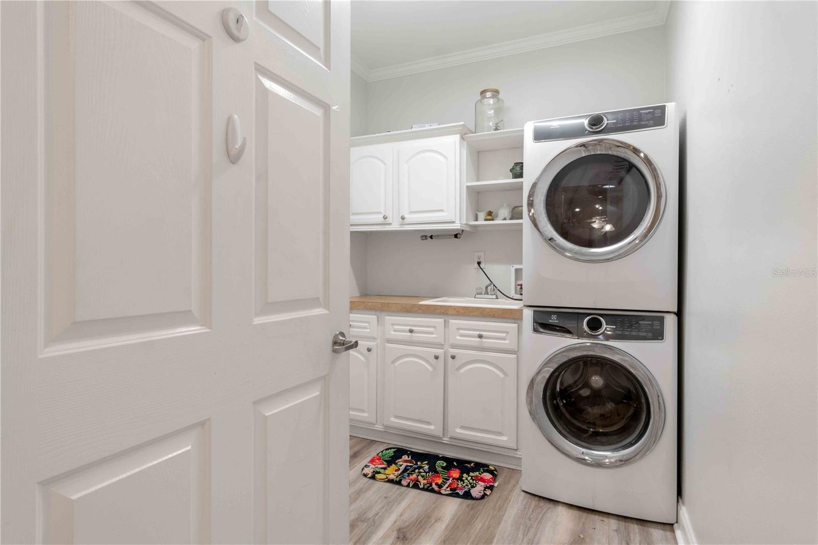 RIO VILLA LAKES - Residential