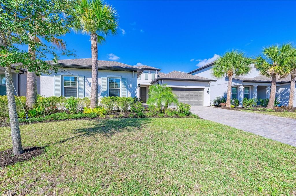 Photo of 1008 Fernleaf Run, Bradenton, FL 34212 (MLS # A4684920)