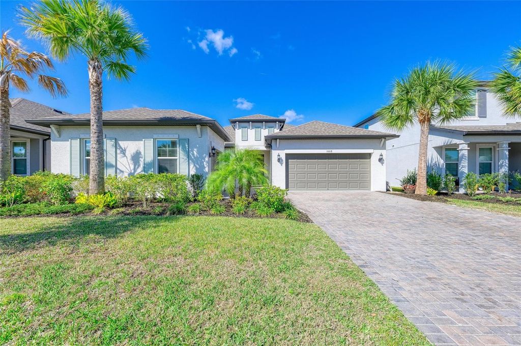 Photo of 1008 Fernleaf Run, Bradenton, FL 34212 (MLS # A4684920)