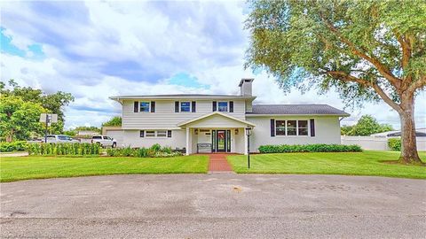 Photo of 1244 Kelly Court, Wauchula, FL 33873 (MLS # P4936347) Photo of 1244 Kelly Court, Wauchula, FL 33873 (MLS # P4936347)