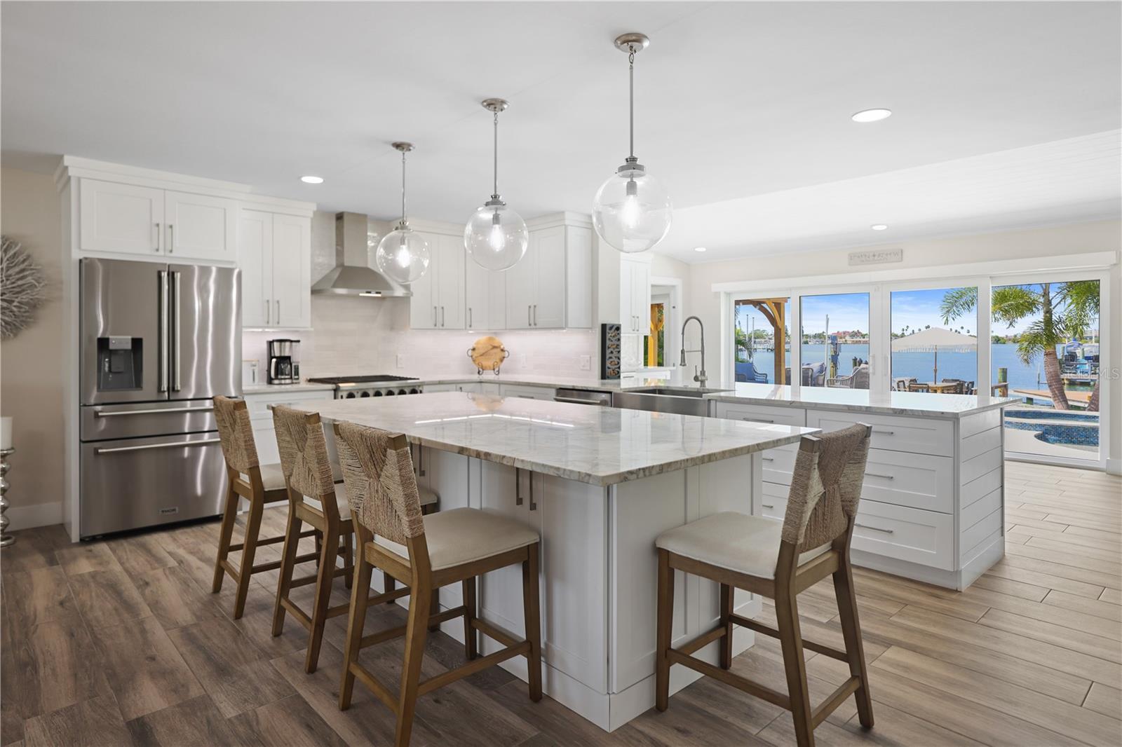 THREE PALMS POINT - Residential