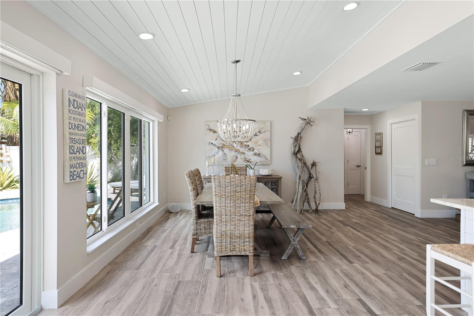 THREE PALMS POINT - Residential