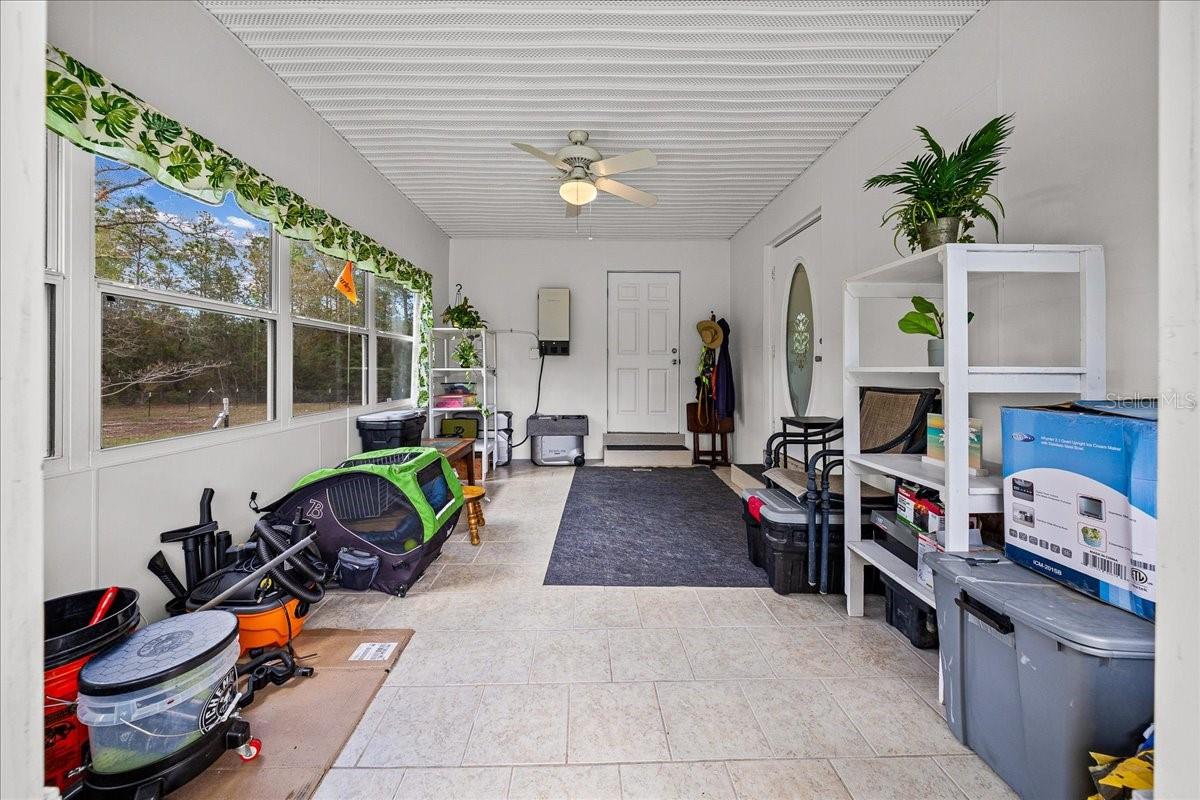 RAINBOW LAKES ESTATE - Residential