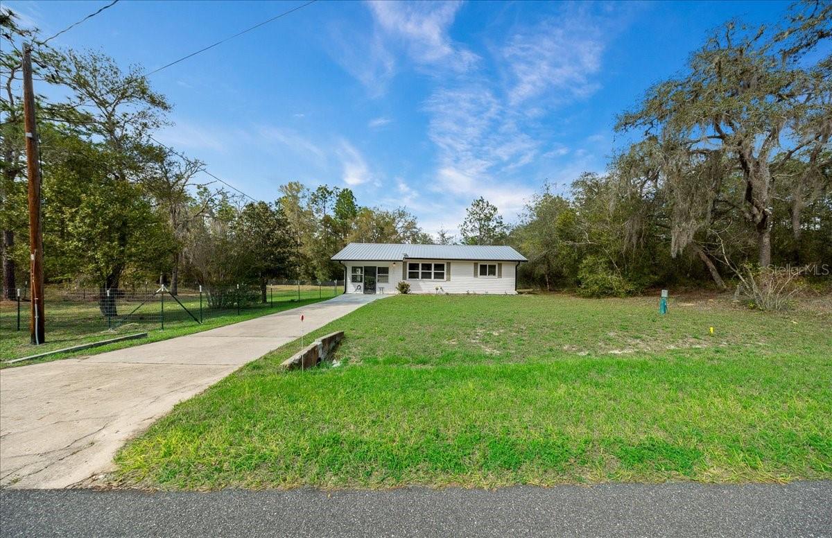 RAINBOW LAKES ESTATE - Residential