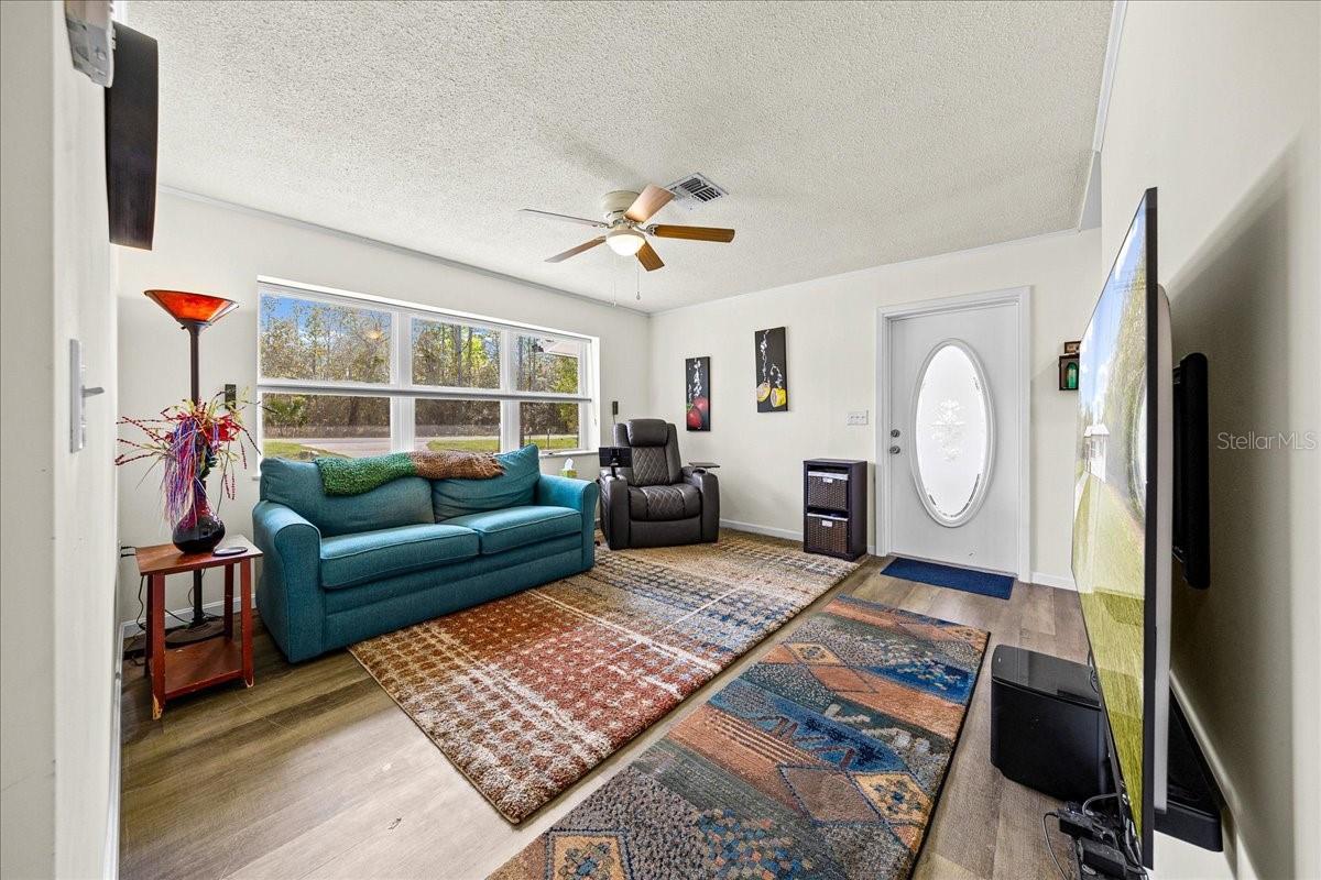 RAINBOW LAKES ESTATE - Residential