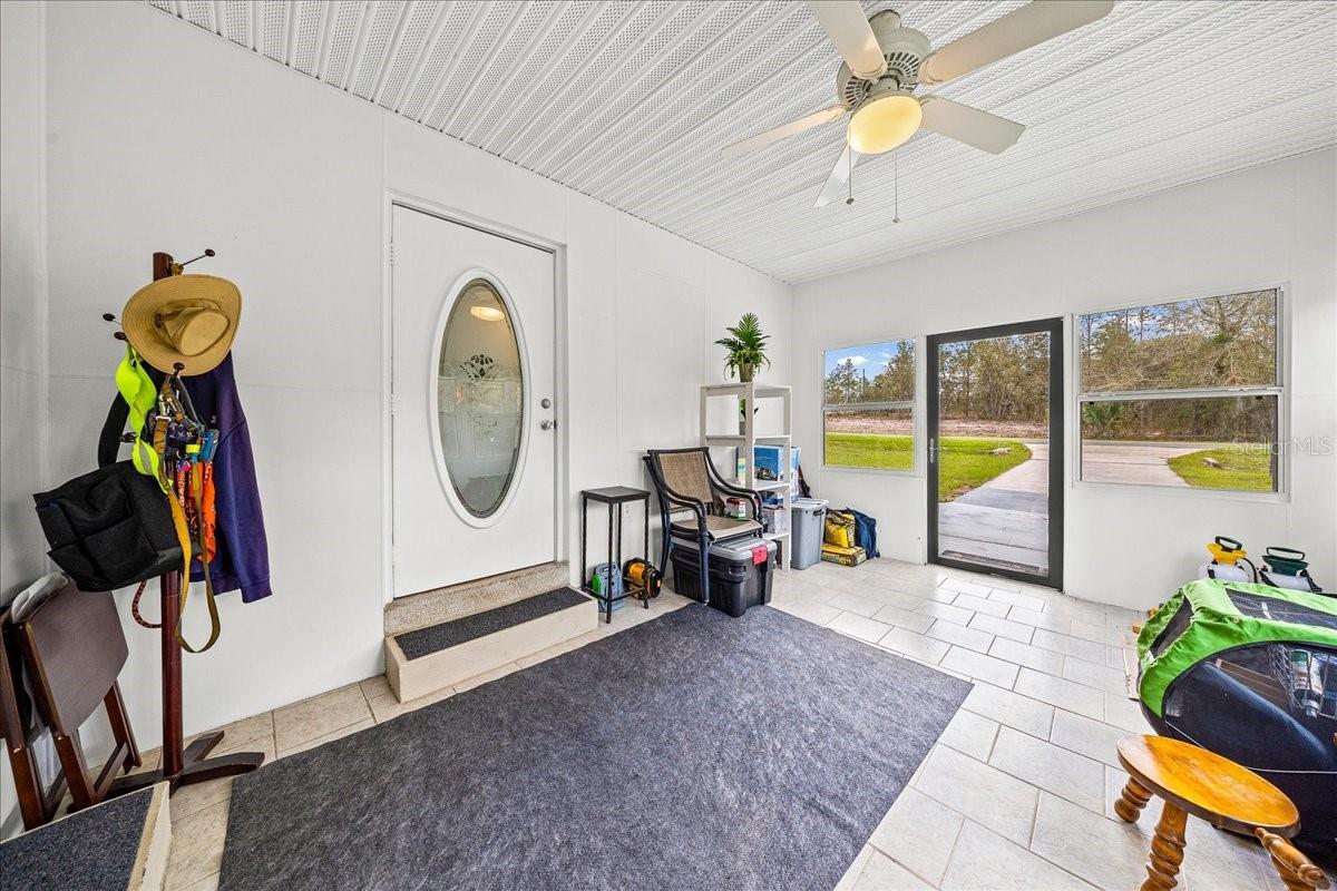 RAINBOW LAKES ESTATE - Residential