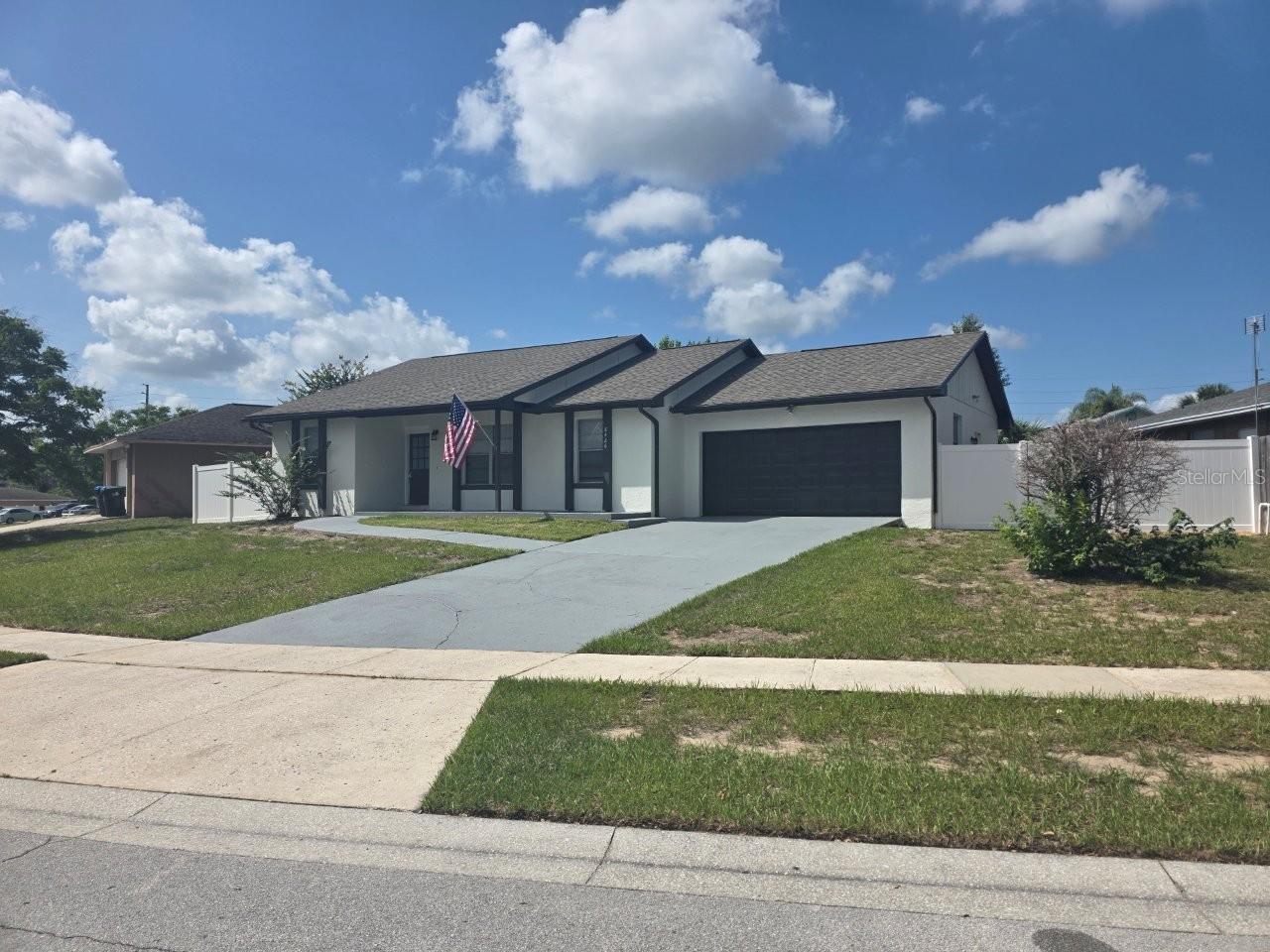 8426 VILLAGE GREEN RD