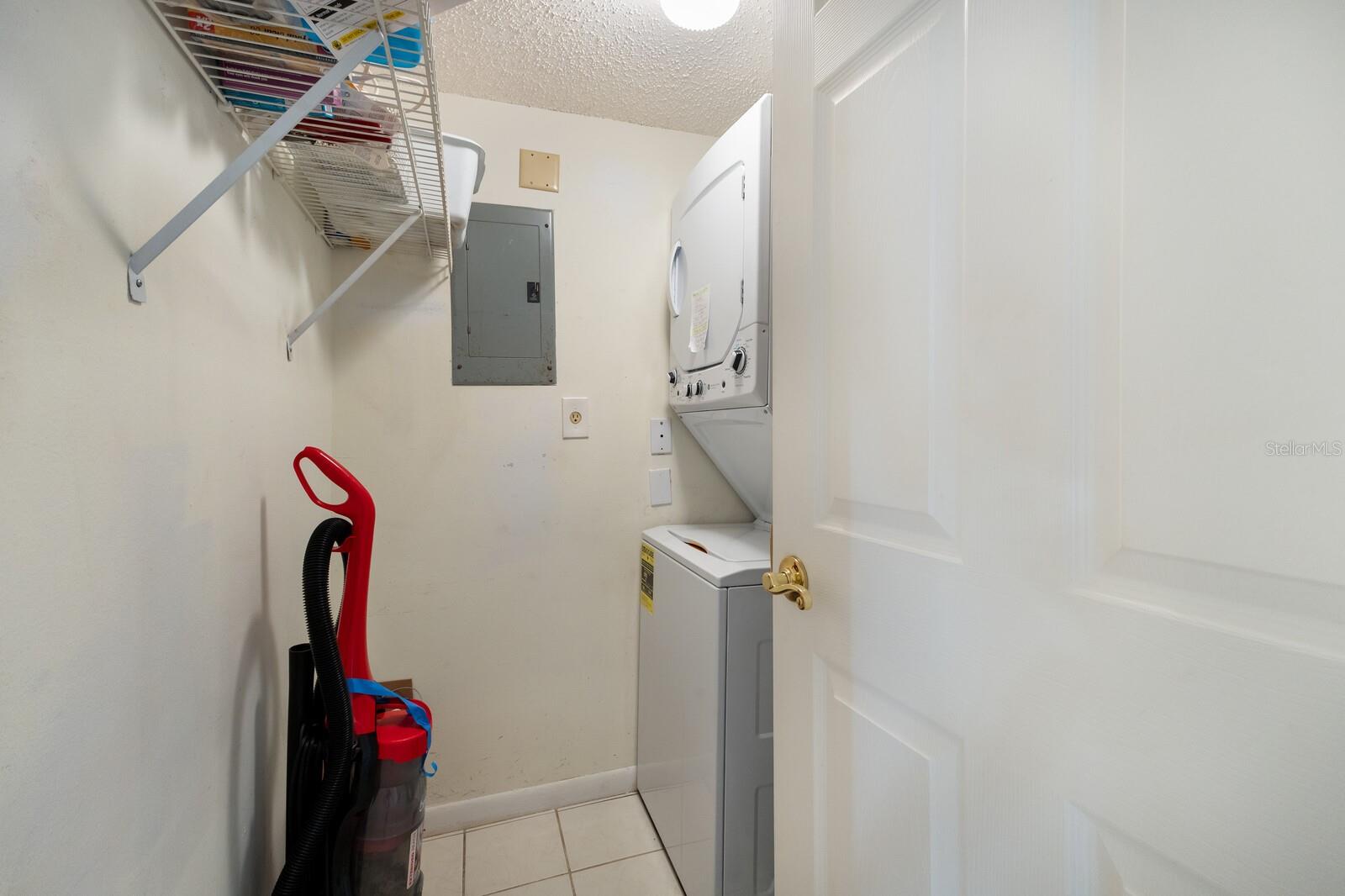 LONGWATER CHASE - Residential Lease
