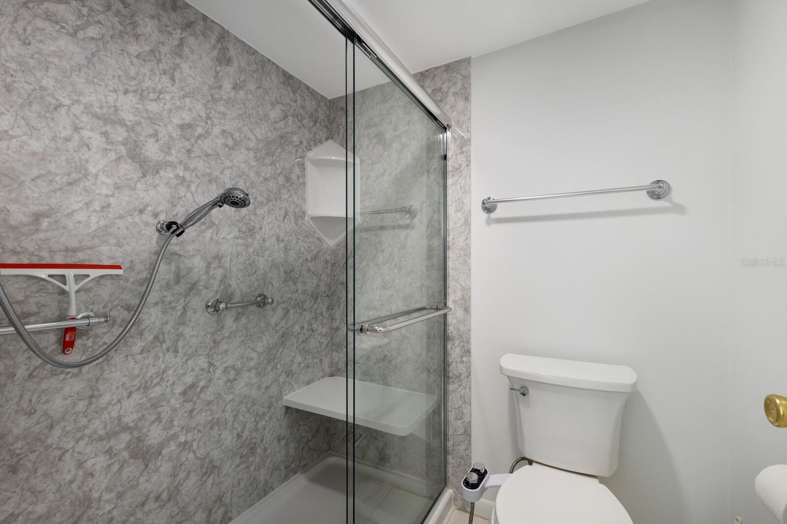 LONGWATER CHASE - Residential Lease