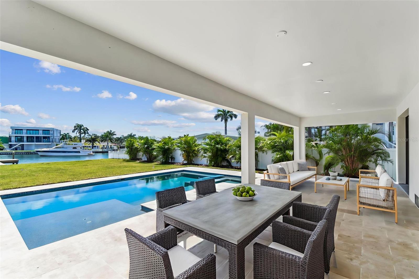 PARADISE ISLAND 1ST ADD - Residential