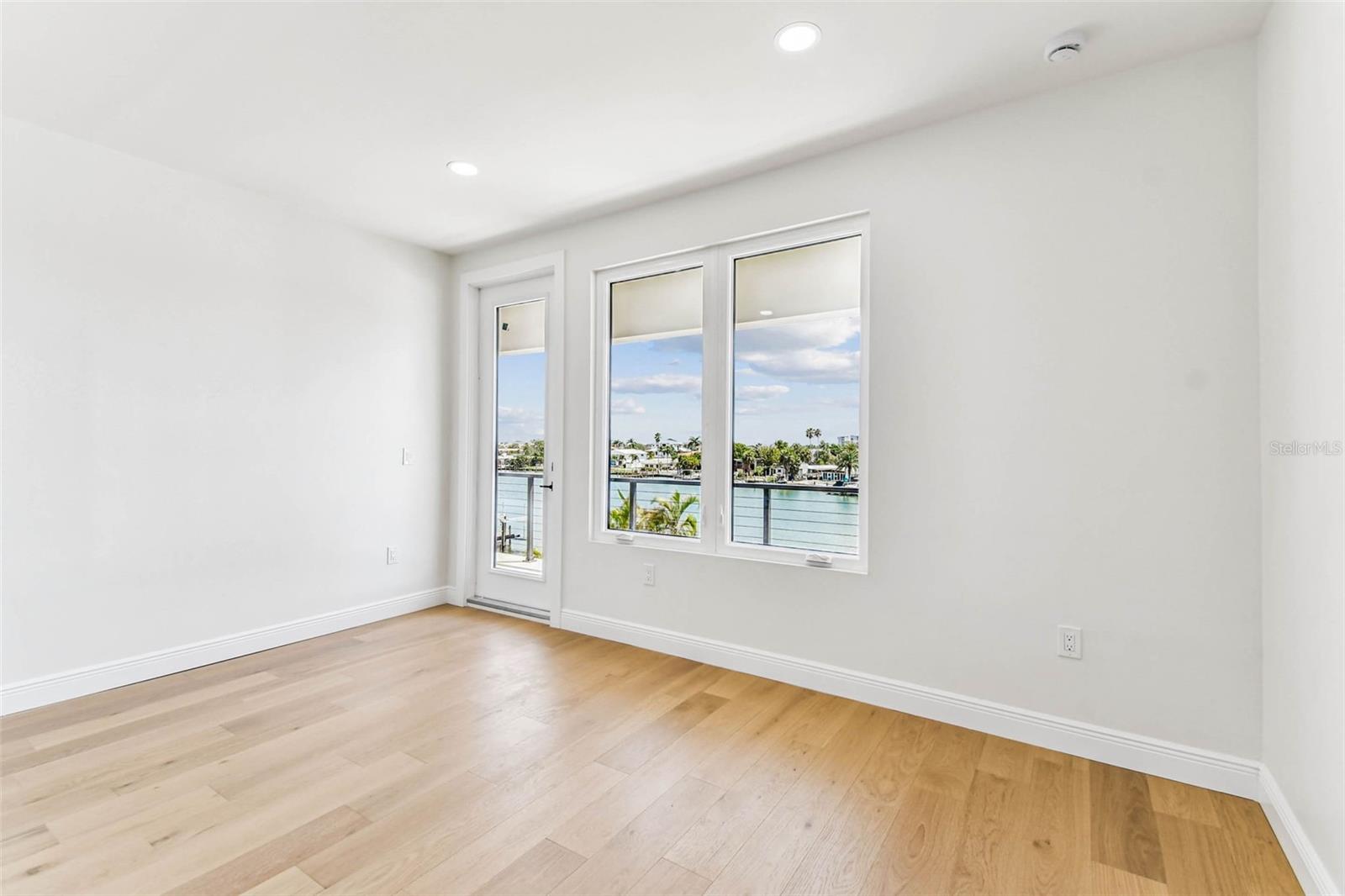 PARADISE ISLAND 1ST ADD - Residential