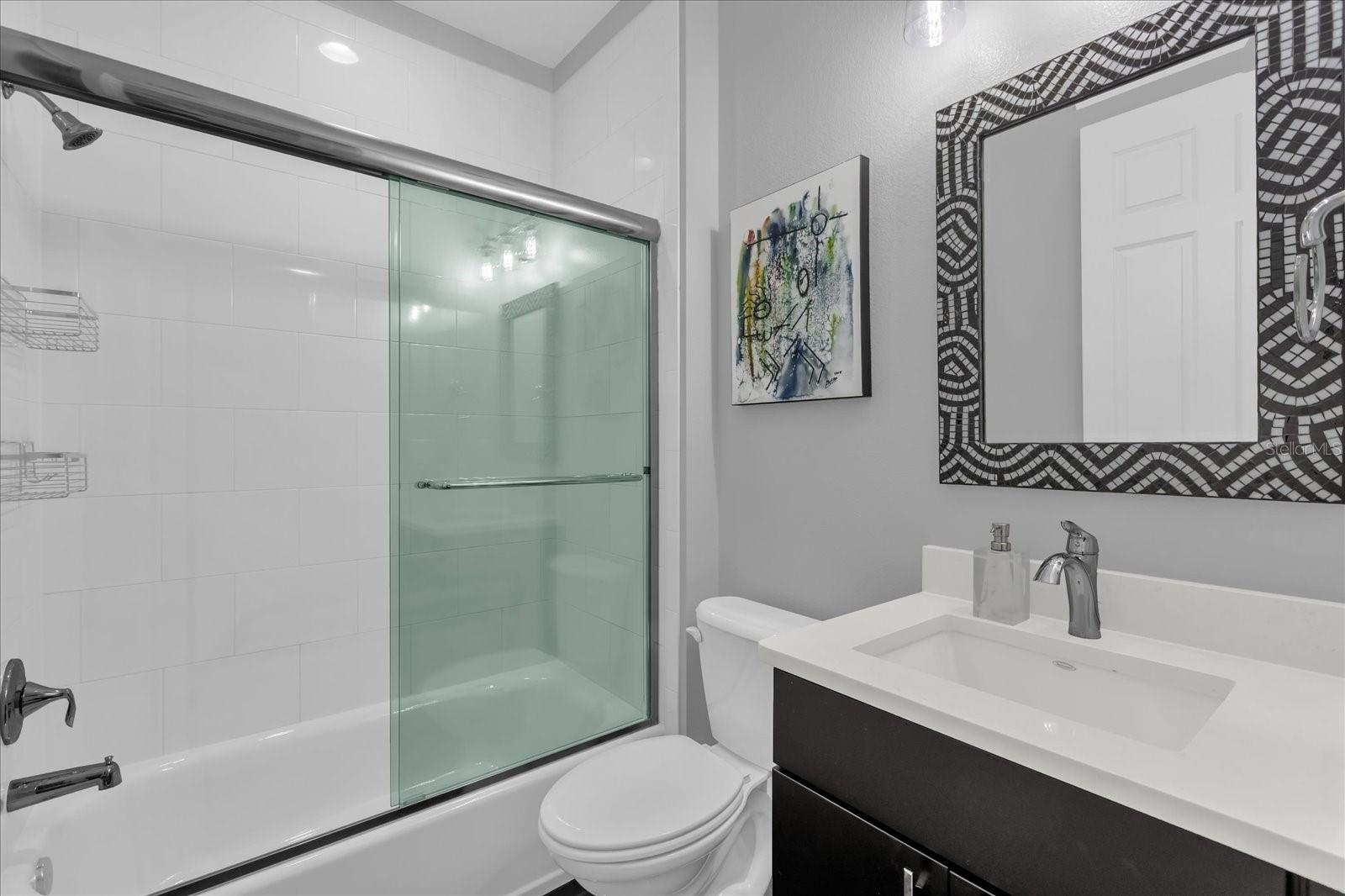 GRANDE OAKS AT HEATHROW - Residential