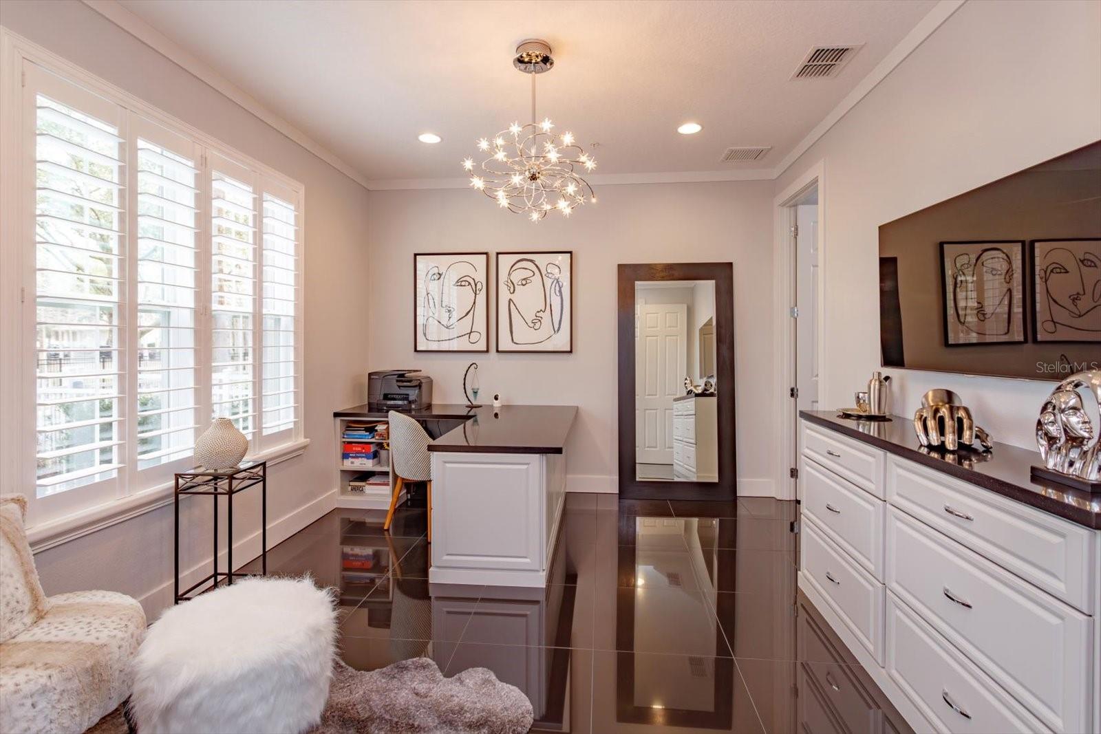 GRANDE OAKS AT HEATHROW - Residential