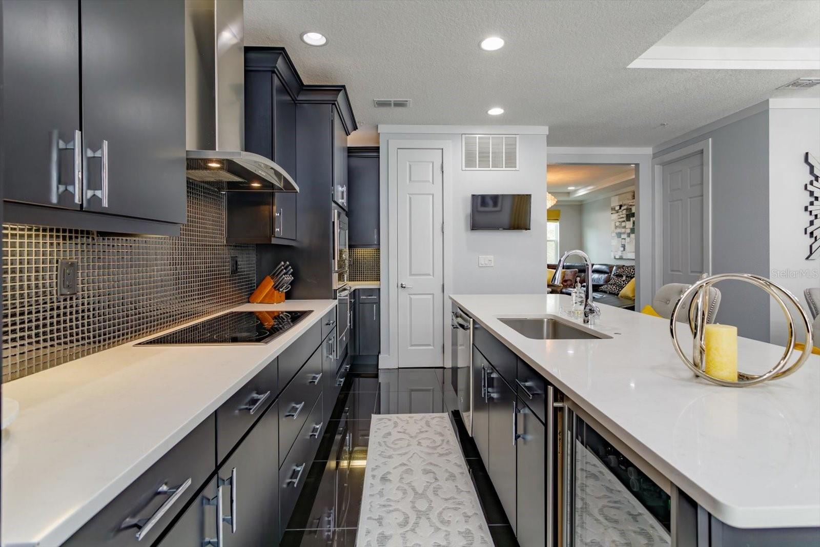 GRANDE OAKS AT HEATHROW - Residential