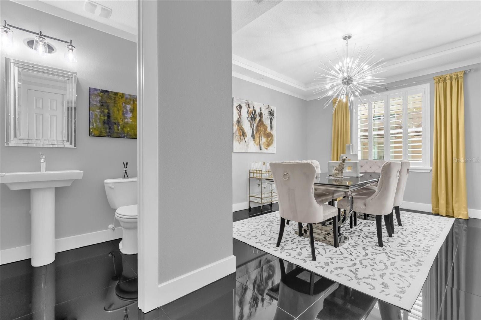 GRANDE OAKS AT HEATHROW - Residential