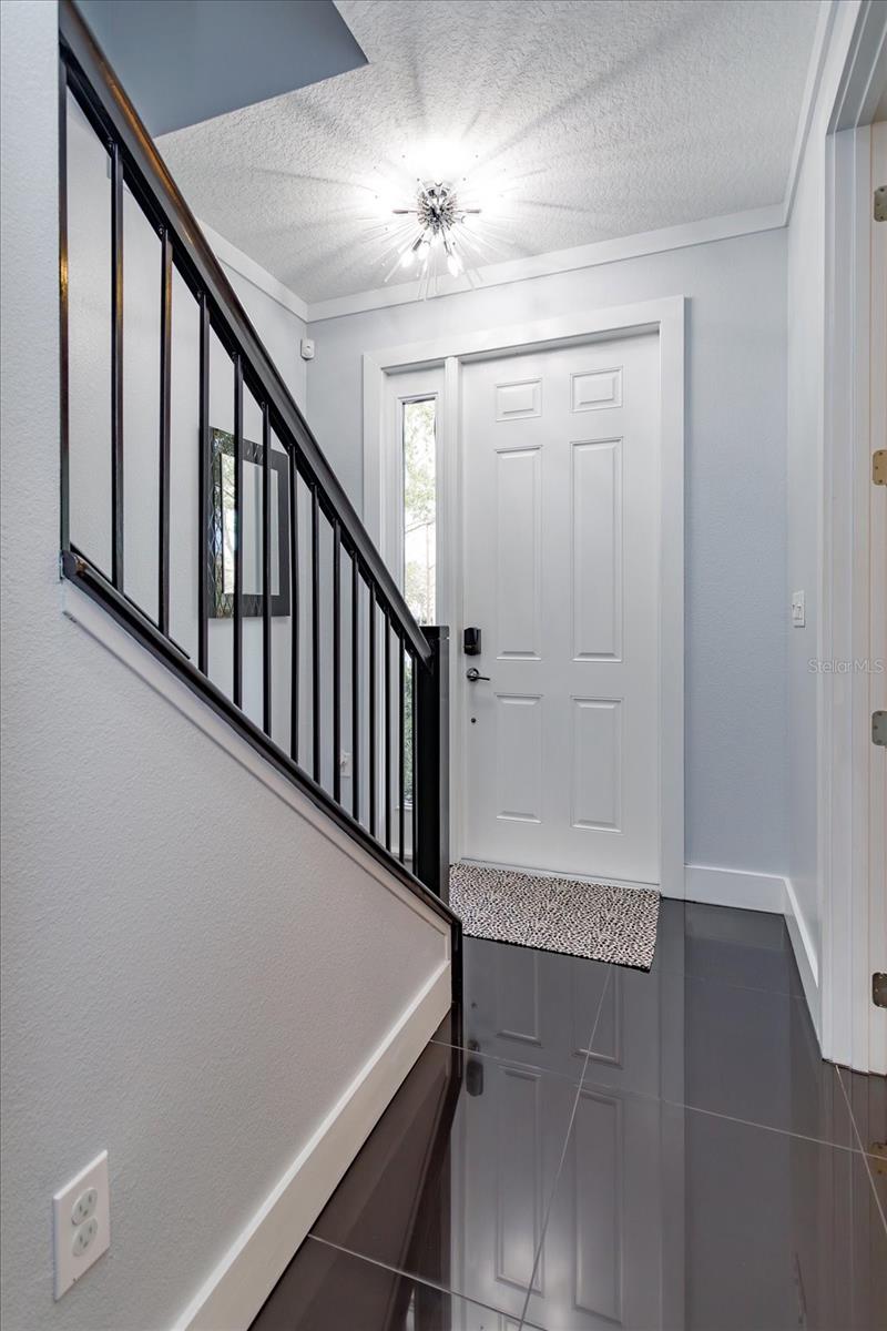 GRANDE OAKS AT HEATHROW - Residential