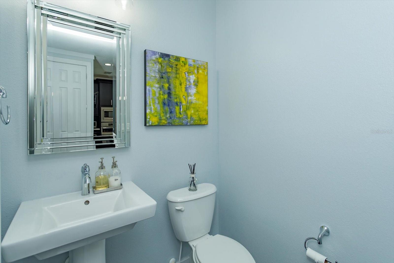 GRANDE OAKS AT HEATHROW - Residential