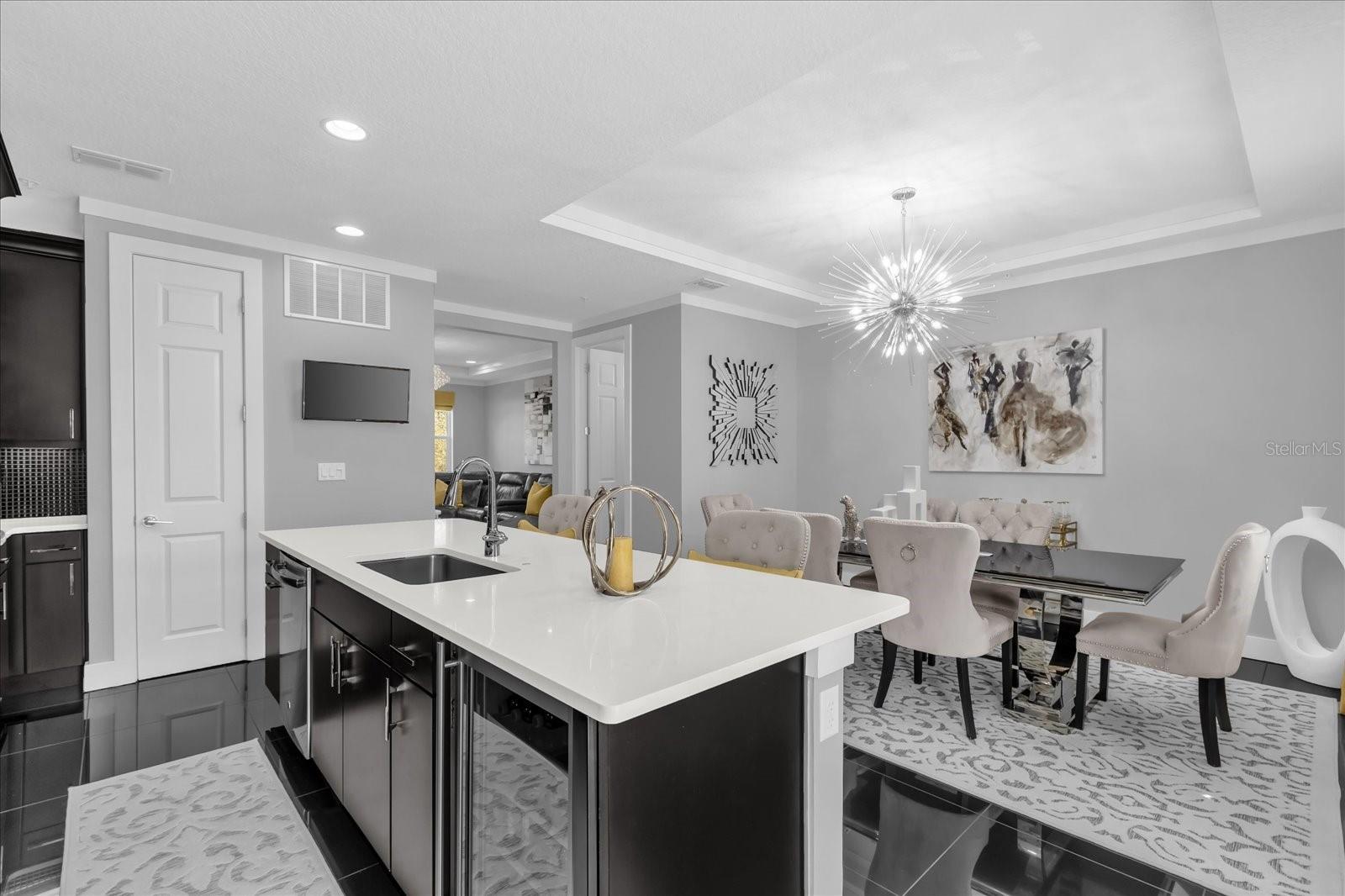 GRANDE OAKS AT HEATHROW - Residential