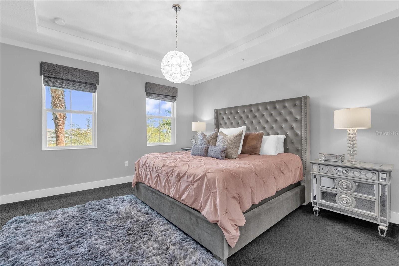 GRANDE OAKS AT HEATHROW - Residential