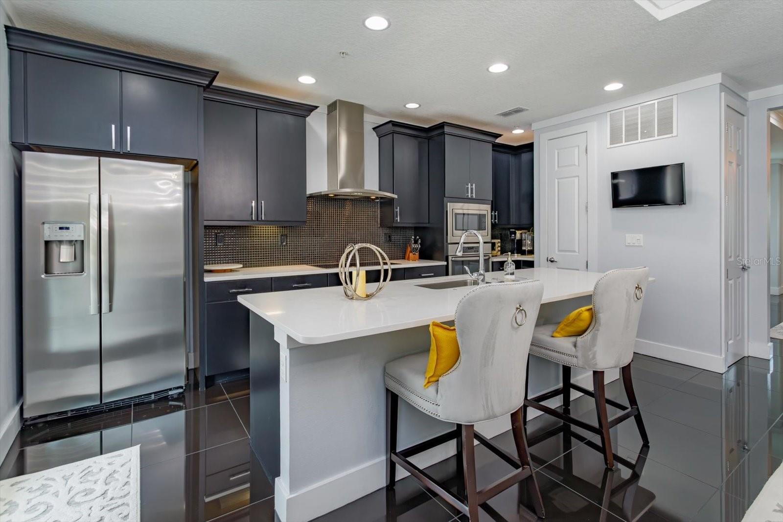 GRANDE OAKS AT HEATHROW - Residential