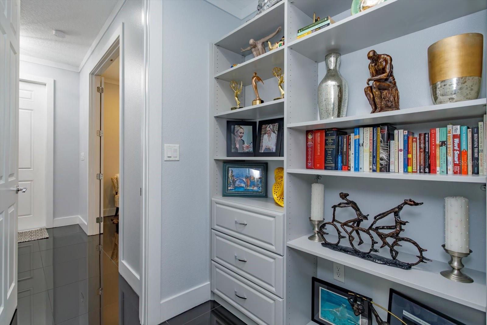 GRANDE OAKS AT HEATHROW - Residential