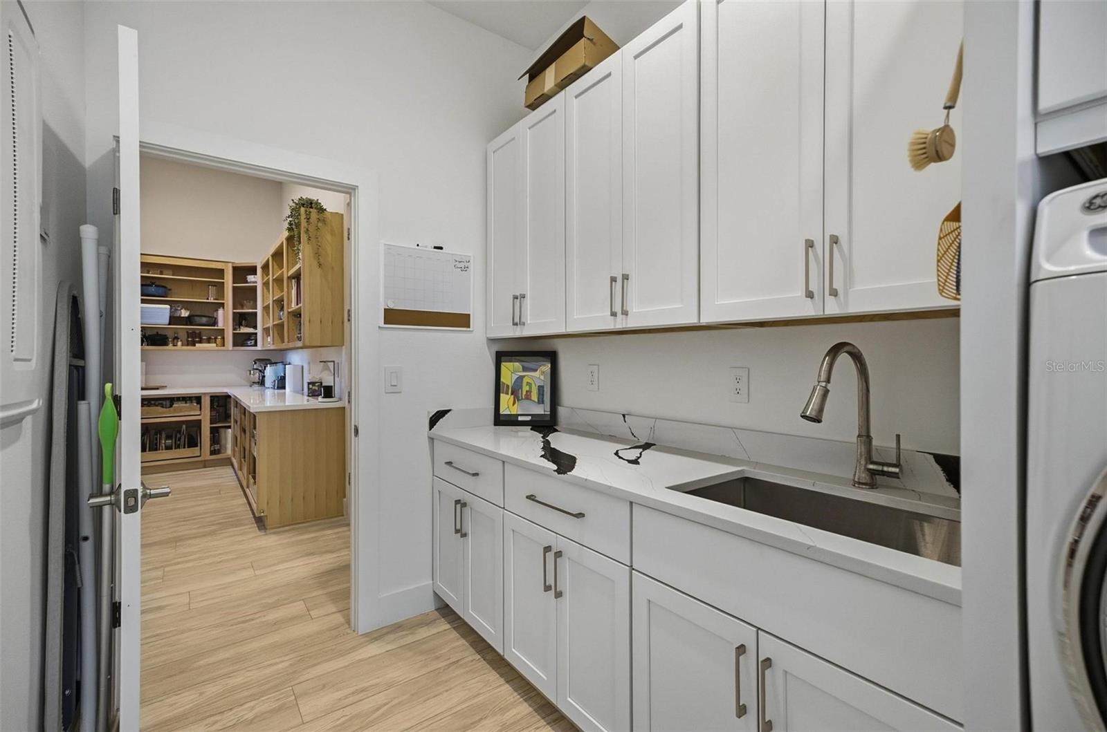 MARINA DEL PALMA - Residential