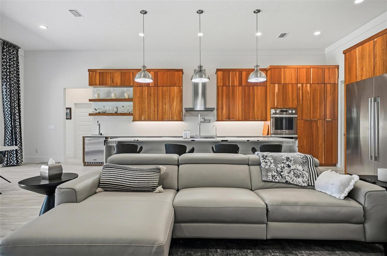 MARINA DEL PALMA - Residential