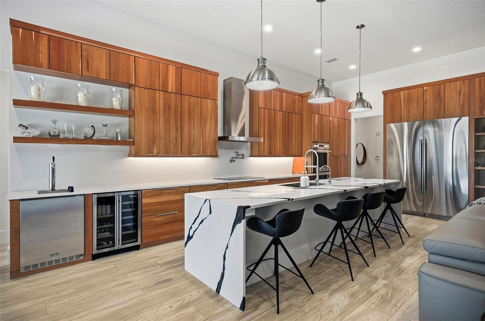 MARINA DEL PALMA - Residential