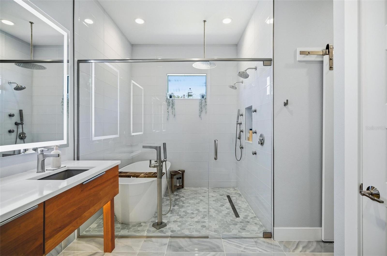 MARINA DEL PALMA - Residential