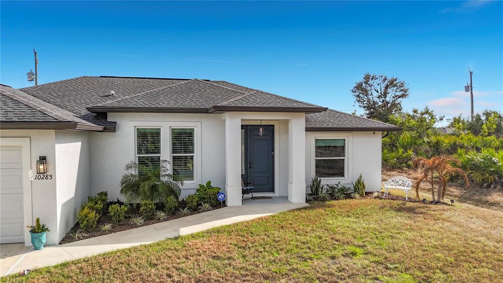 Photo of 10285 Rockford Avenue, Englewood, FL 34224 (MLS # N6143135)