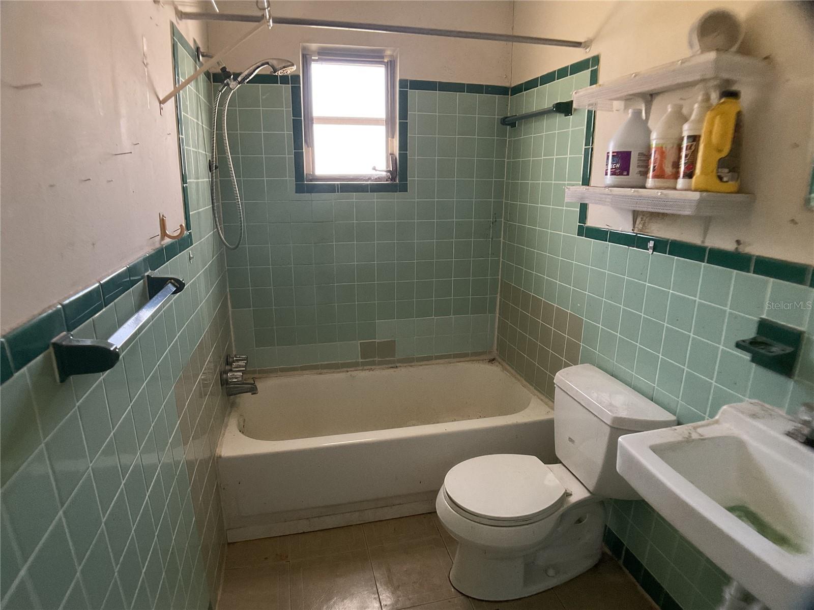 AMBRA KAY TERRACE - Residential