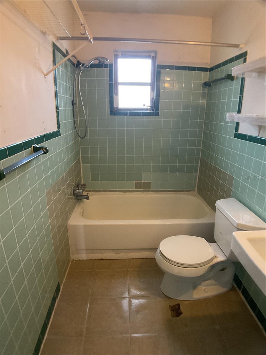 AMBRA KAY TERRACE - Residential