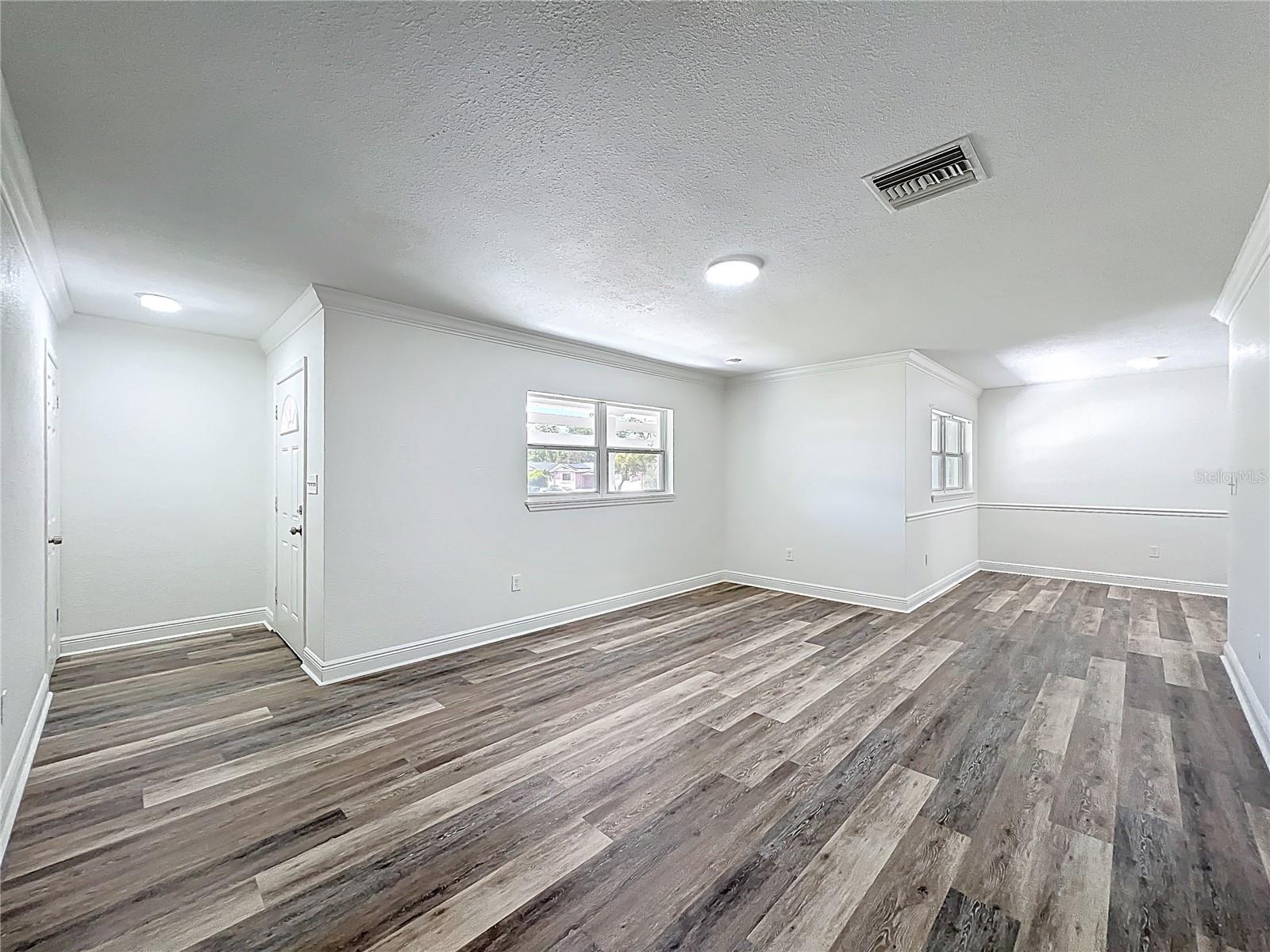 COUNTRY CLUB HEIGHTS - Residential