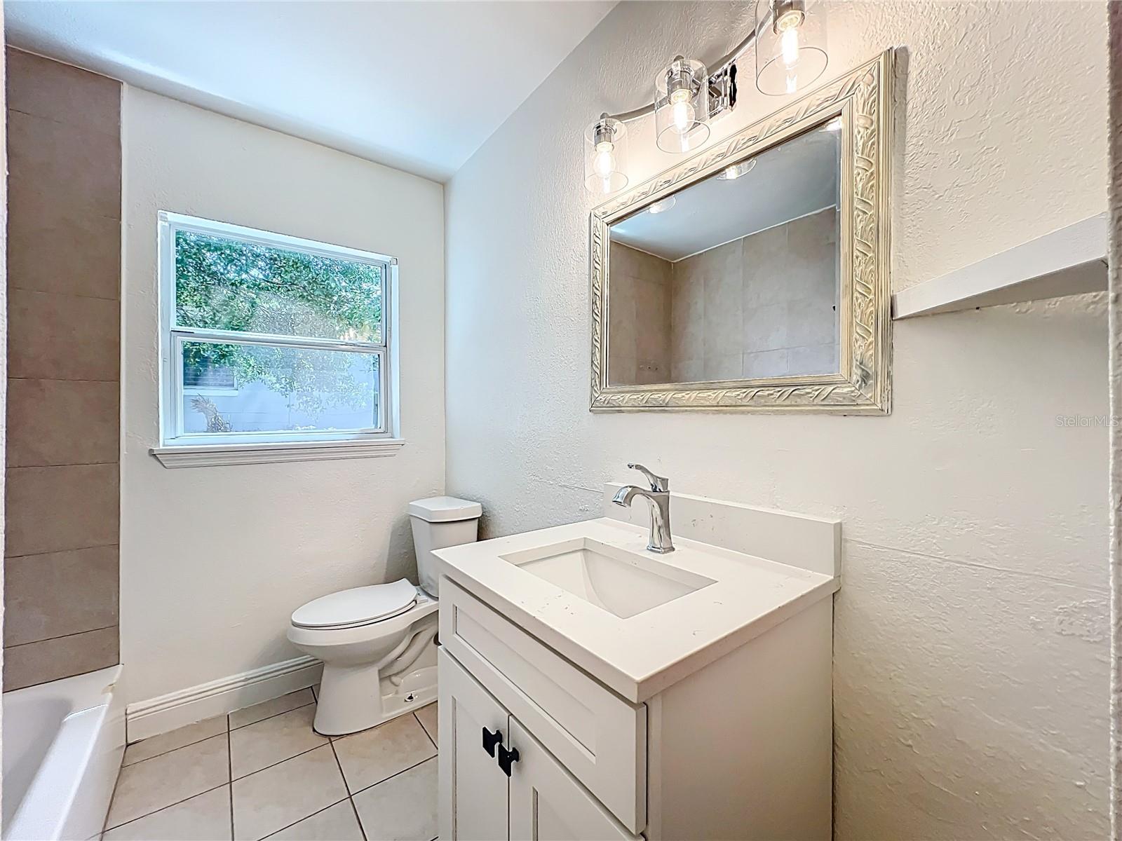 COUNTRY CLUB HEIGHTS - Residential