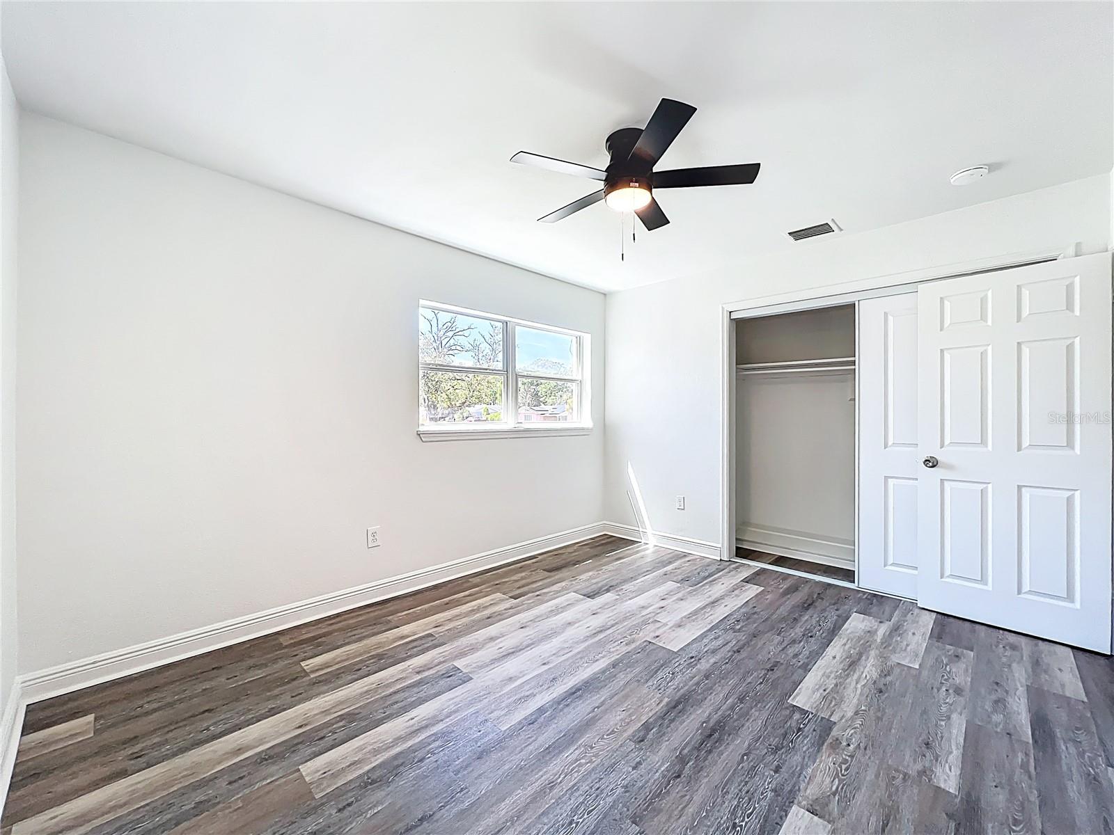 COUNTRY CLUB HEIGHTS - Residential