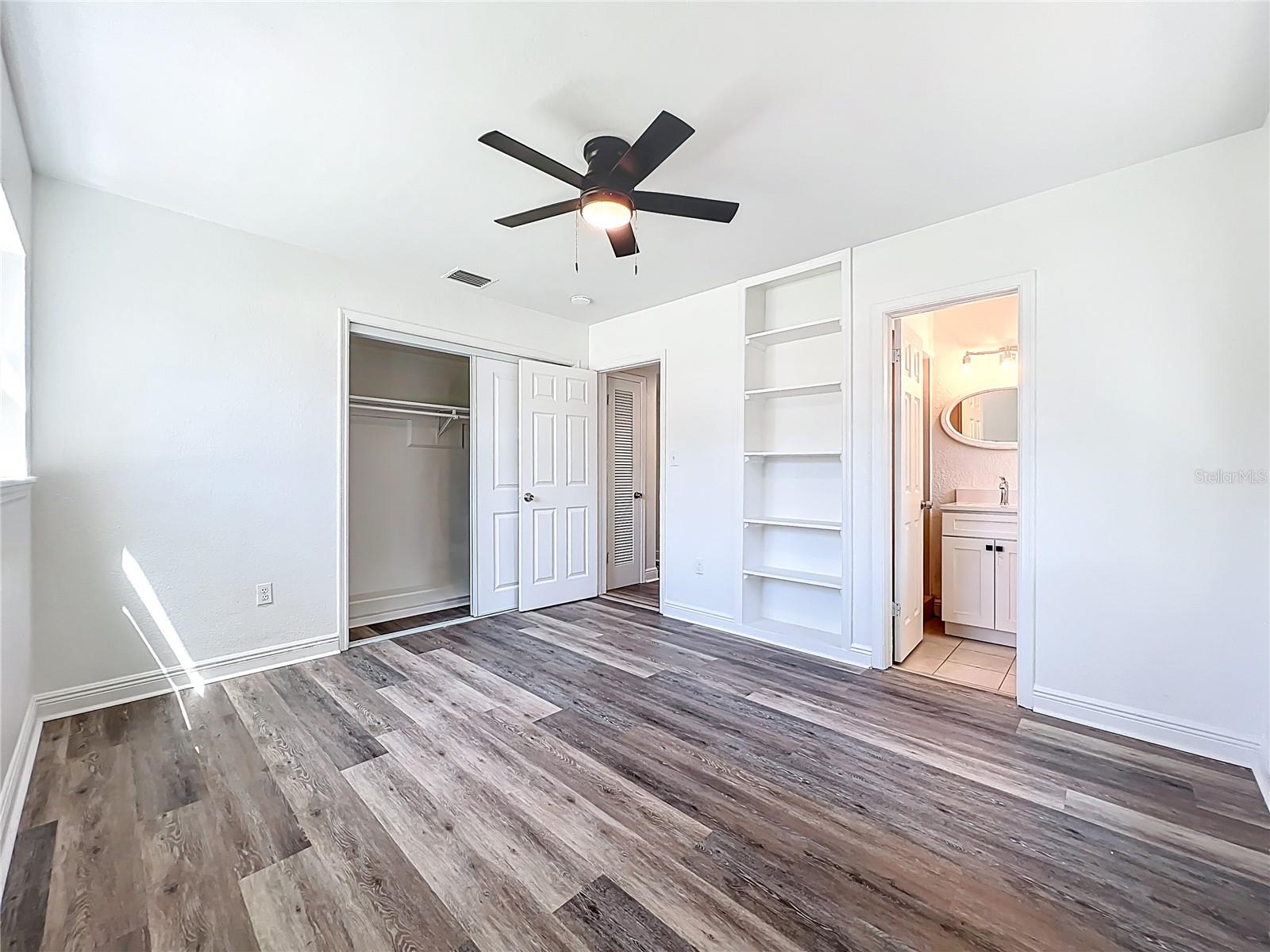 COUNTRY CLUB HEIGHTS - Residential