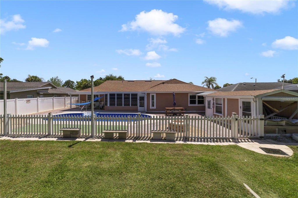 Photo of 12631 Indiana Woods Lane, Orlando, FL 32824 (MLS # O6446247)