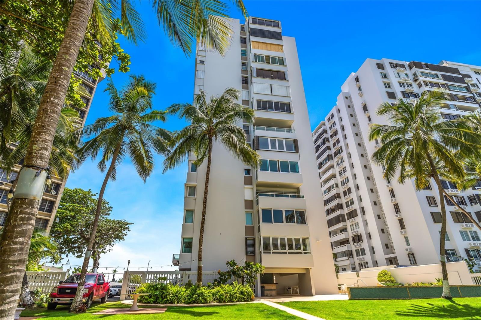 CONDOMINIO PARK PLAZA - Residential