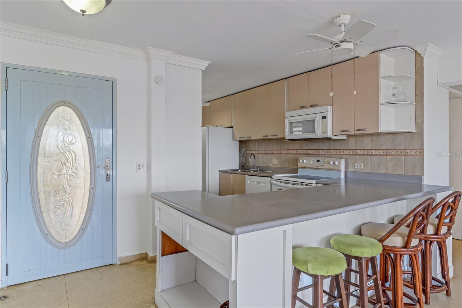 4429 Cond Park Plaza ISLA VERDE AVE 201
