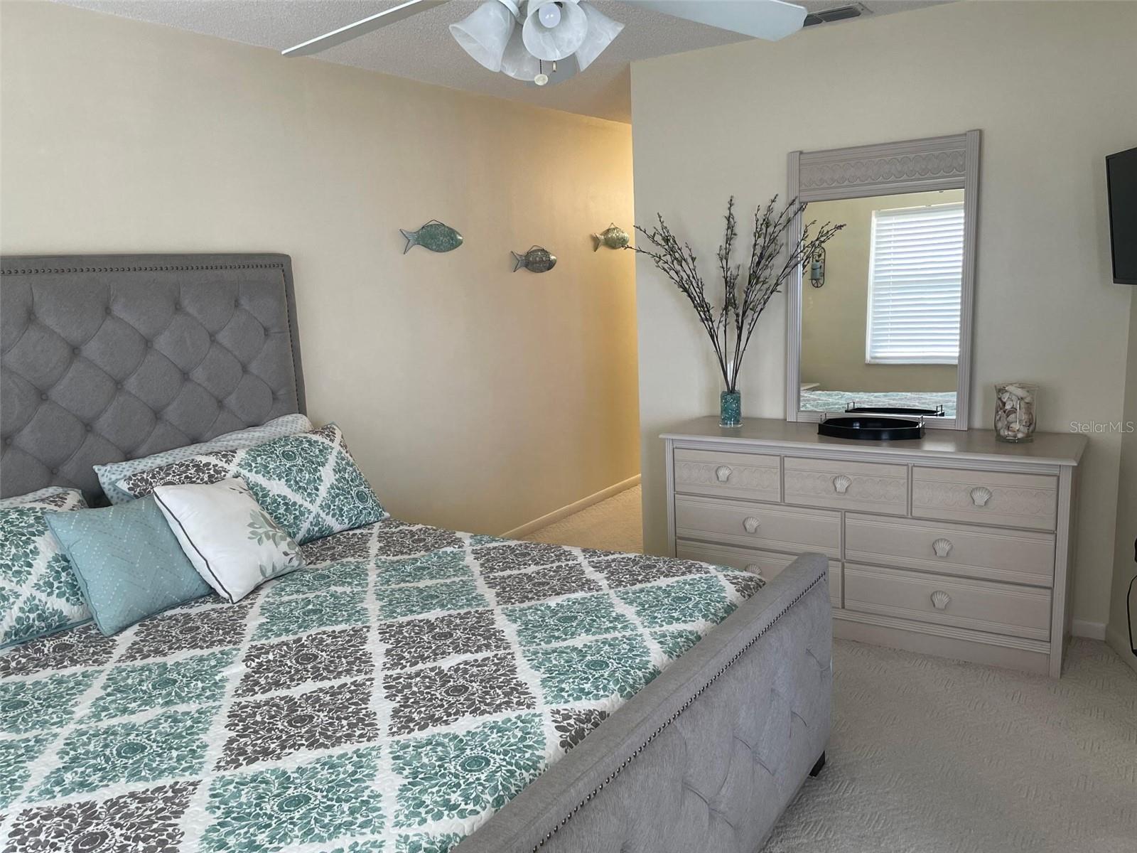 DEEANN LAKEFRONT ESTATES - Residential