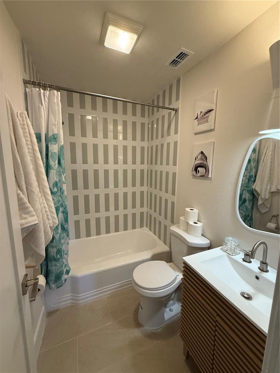 COFFEE POT BAYOU ADD SNELL & HAMLETTS - Residential Lease