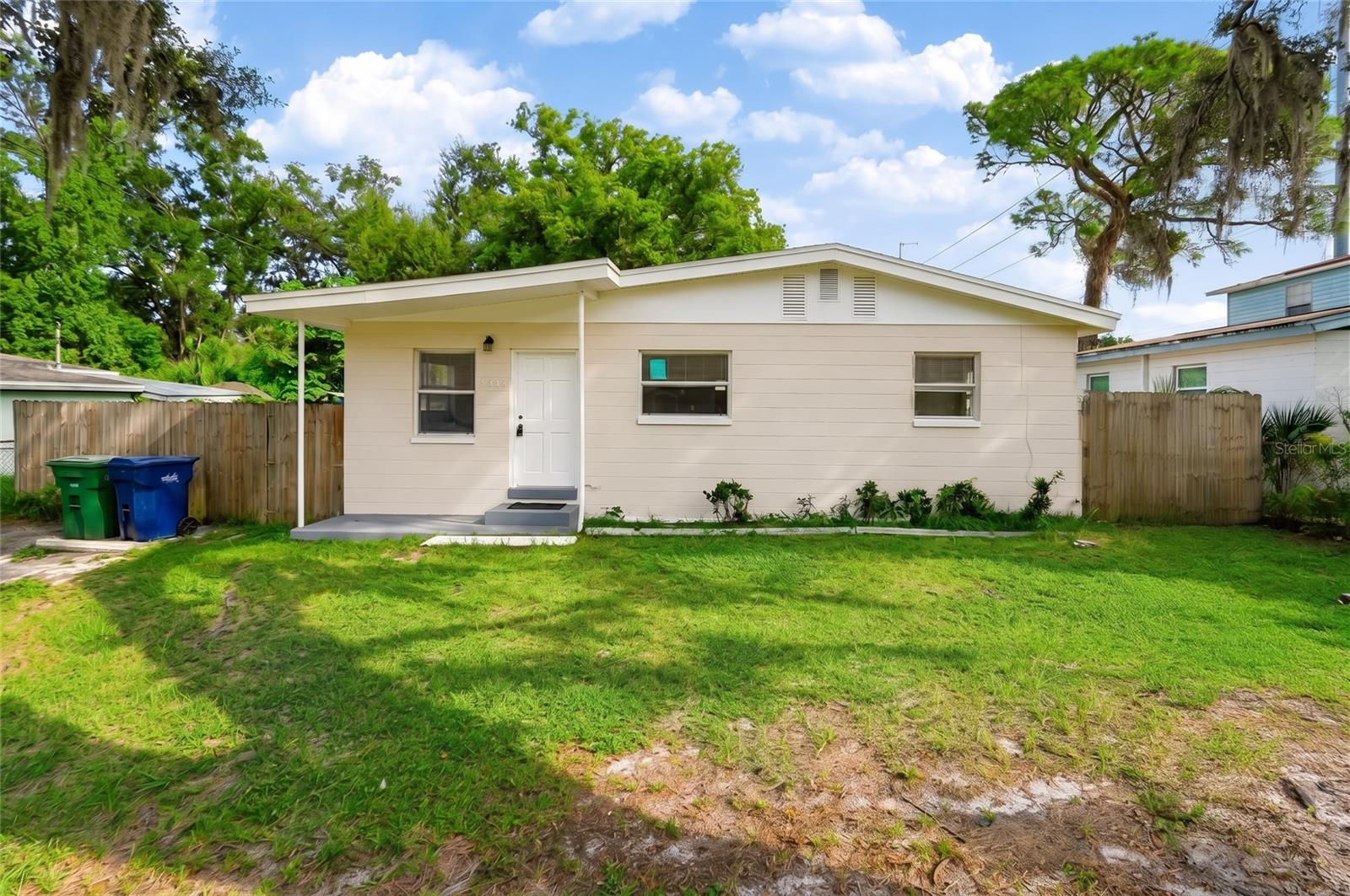 2438 N RAMONA CIRCLE