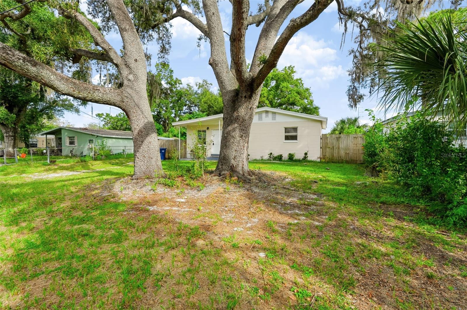 2438 N RAMONA CIRCLE