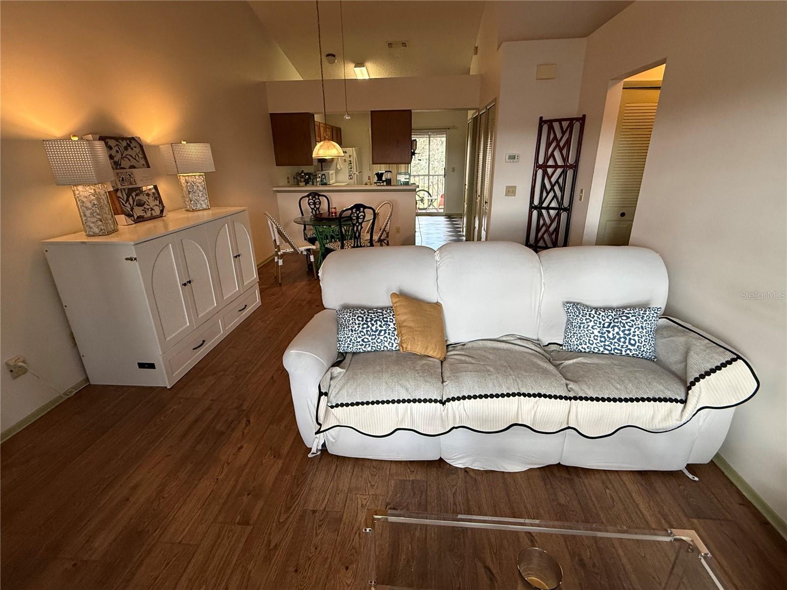 HUNTERS RESERVE - Residential