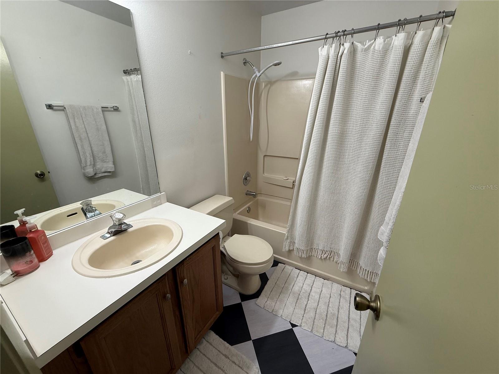 HUNTERS RESERVE - Residential