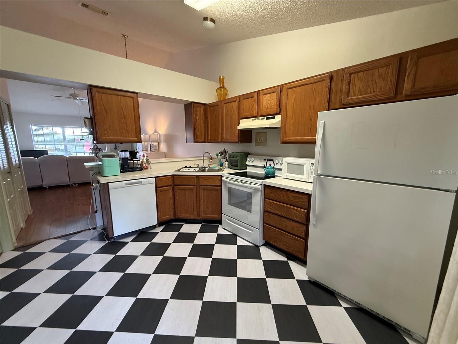 HUNTERS RESERVE - Residential