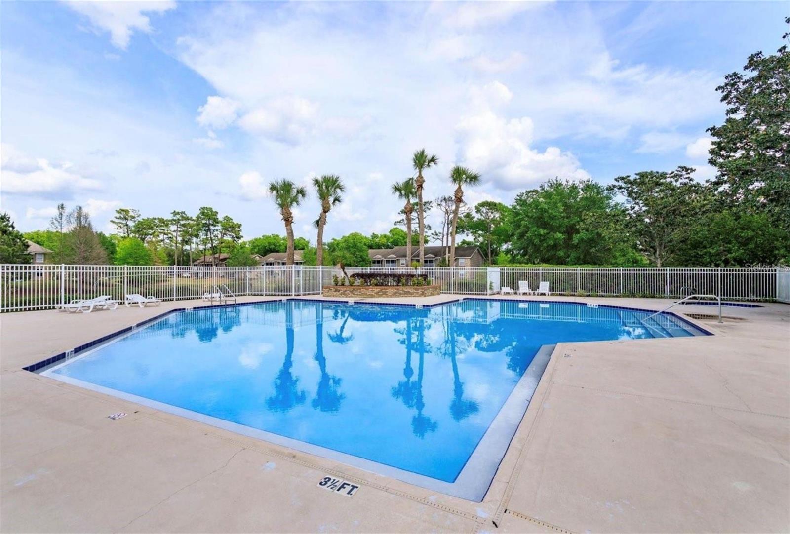 HUNTERS RESERVE - Residential