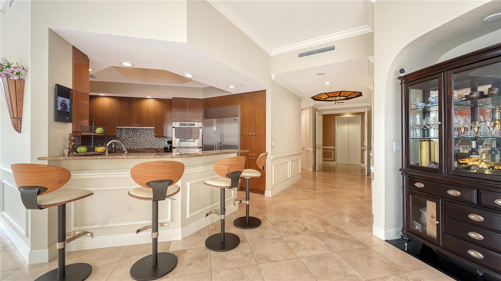 THE TOWER RESIDENCES - Residential