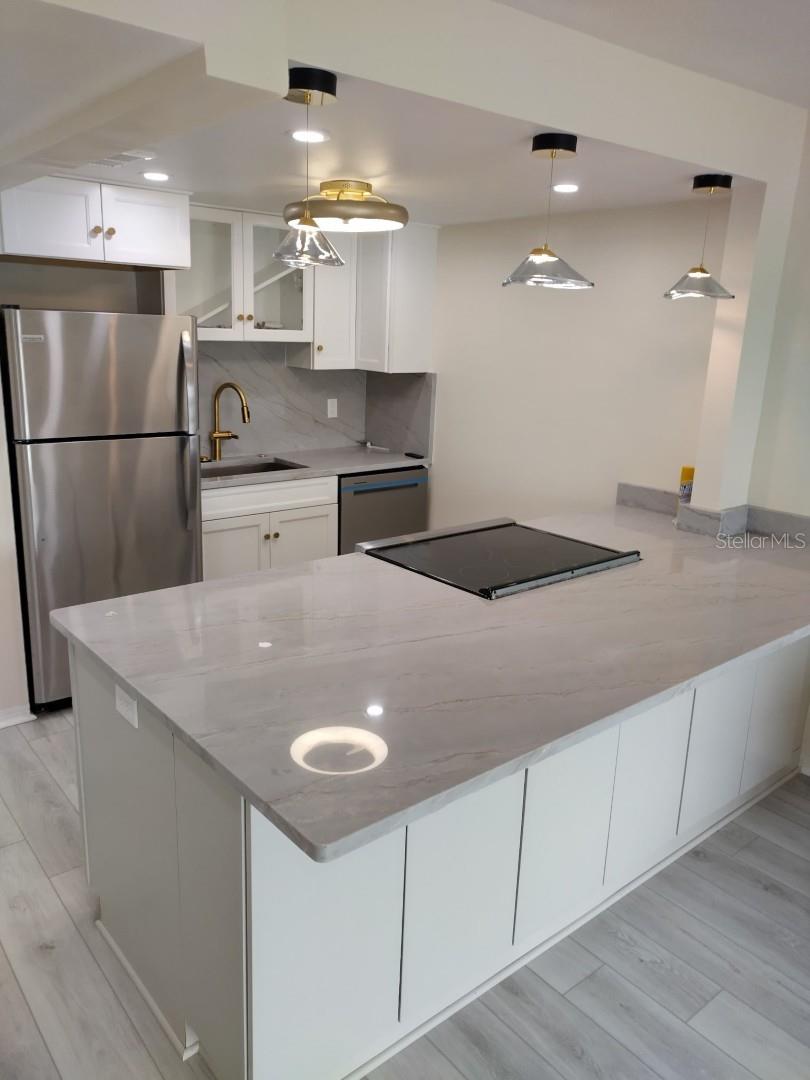 ISLA DEL CAPRI ADULT - Residential