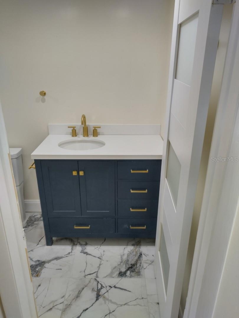 ISLA DEL CAPRI ADULT - Residential